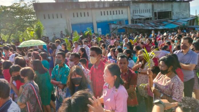 Misa Minggu Palma di Gereja Santo Arnoldus Janssen