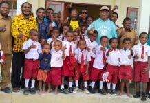 Ketua YPPK KMS, Staf Sekretaris Eksekutif YPPK KMS dan Ketua Kerawam KMS Mengadakan Kunjungan Kerja Ke Wilayah Tambrauw Kunjungan Kerja Ke Wilayah Tambrauw