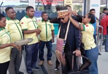 Noken dan Mahkota Papua Sambut Kedatangan Ketua Umum Pemuda Katolik di Sorong