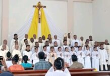 Tahbisan 7 Diakon OFM Sebagai Pelayan Umat Tuhan Di Tanah Papua