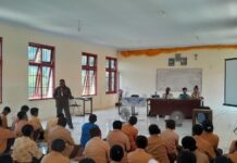 STPK St. Benediktus Sorong Memberikan Sosialisasi PMB Di SMA YPPK Seminari Petrus van Diepen Kab. Sorong