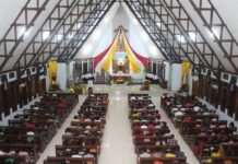 Perayaan Malam Natal di Paroki Kristus Terang Dunia Dirayakan Meriah