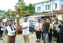 Setiap Orang Yang Mau Mengikut Aku, Ia Harus Menyangkal Dirinya, Memikul Salibnya dan Mengikuti Aku