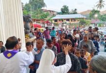 Pastor Paroki, P. Alex Fabianus, Pr, Memimpin Perayaan Rabu Abu di Paroki St. Yosep dan Stasi Santo Santo Aloysius Gonzaga