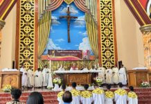 Perayaan HUT ke-40 Dan Penerimaan Sakramen Krisma di Paroki Emaus, HBM, Sorong, Dirayakan Meriah