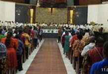Misa Syukur Tahbisan Uskup, Mgr. Bernardus Bofitwos Baru, OSA dan 131 Tahun Misi Katolik di Papua Berlangsung Meriah di Katedral Sorong