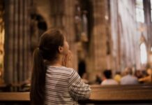 Renungan Harian: Berdoa berarti berkomunikasi dengan Tuhan