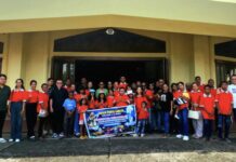 Umat Paroki St. Albertus Agung Teminabuan Ziarah ke Porta Sancta Katedral Sorong