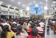 Pra Paroki Kristus Salvator Maripi Resmi Berdiri, Umat Rayakan Sukacita Bersama Uskup