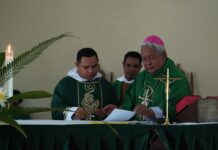 Serah Terima Jabatan Pastor Paroki St. Yosep Senopi: Uskup Tegaskan Tugas sebagai Tanda Kepercayaan