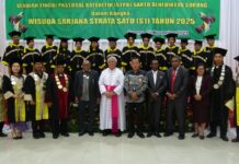 Wisuda Sarjana Strata Satu STPK Santo Benediktus Sorong: Sukacita, Haru, dan Awal Perutusan Baru