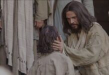 Renungan Harian: Kasih yang menyentuh, menyembuhkan, dan memulihkan.