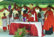 Dari Palma Menuju Harapan: Uskup Hilarion Datus Lega Teguhkan Iman Umat Kumurkek dan Letakkan Dasar Sekolah Katolik