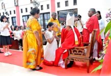 Roh Kudus Meneguhkan Langkah Iman: Mgr. Hilarion Datus Lega, Pr Pimpin Perayaan Krisma di Stasi Santa Bunda Maria Sowi Manokwari